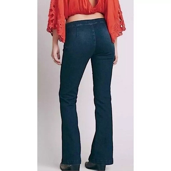 Free People Flare Low Rise Split Hem Jeans Size 27 Dark Wash - Picture 3 of 16